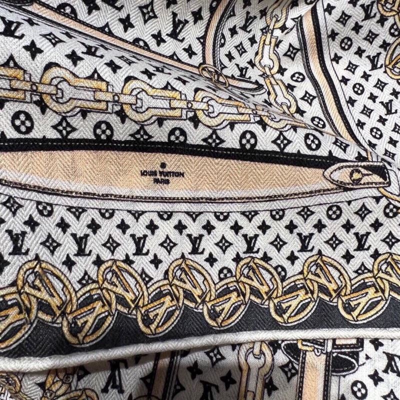 Louis Vuitton Scarf